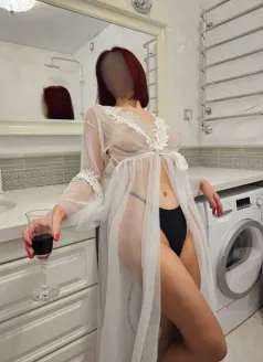  Николь, 37, 