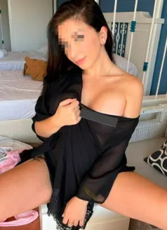  Уля, 24, 